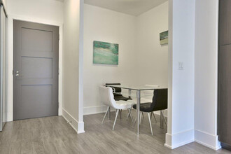 300 Front St W in Toronto, ON - Building Photo - Building Photo
