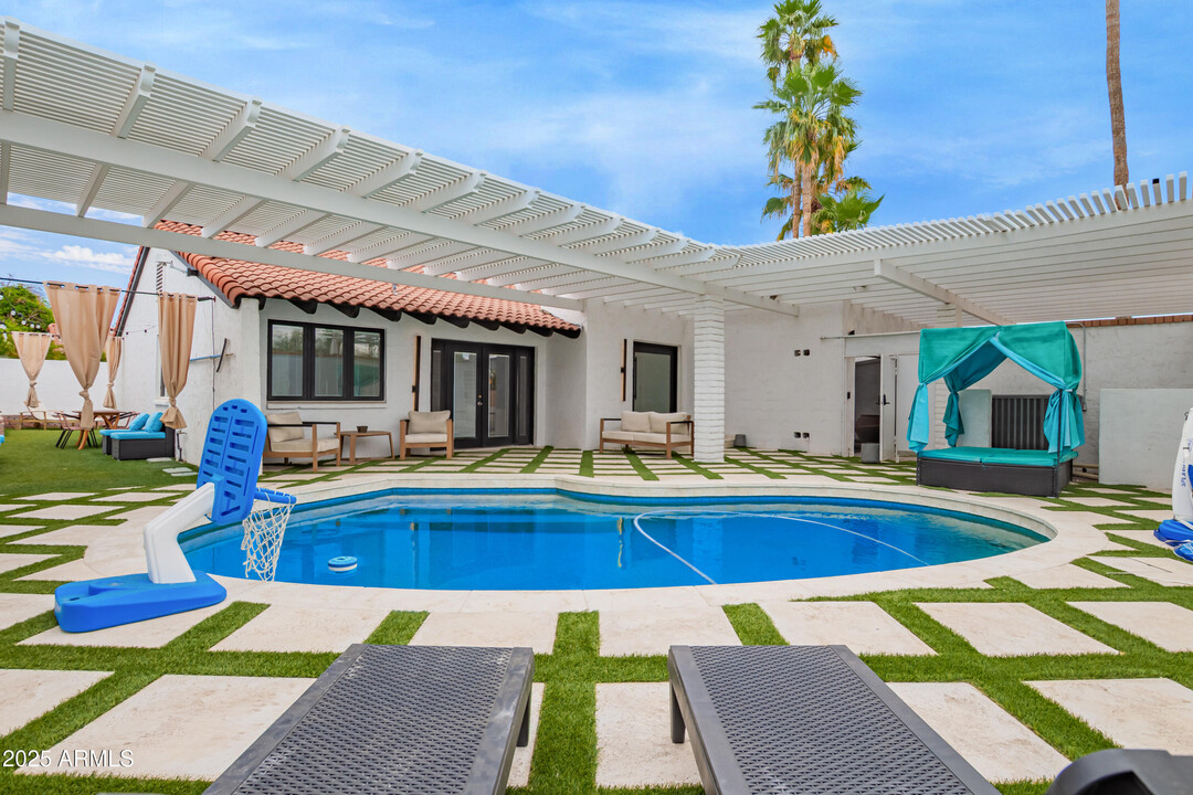 2629 S Country Club Way in Tempe, AZ - Building Photo