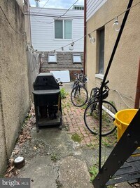 15 W Montgomery St photo'