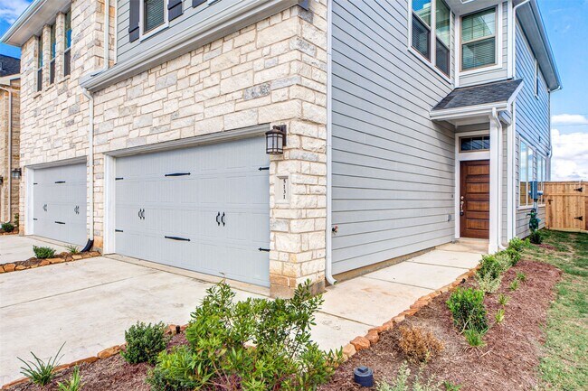 property at 5131 Pr Ter Ln