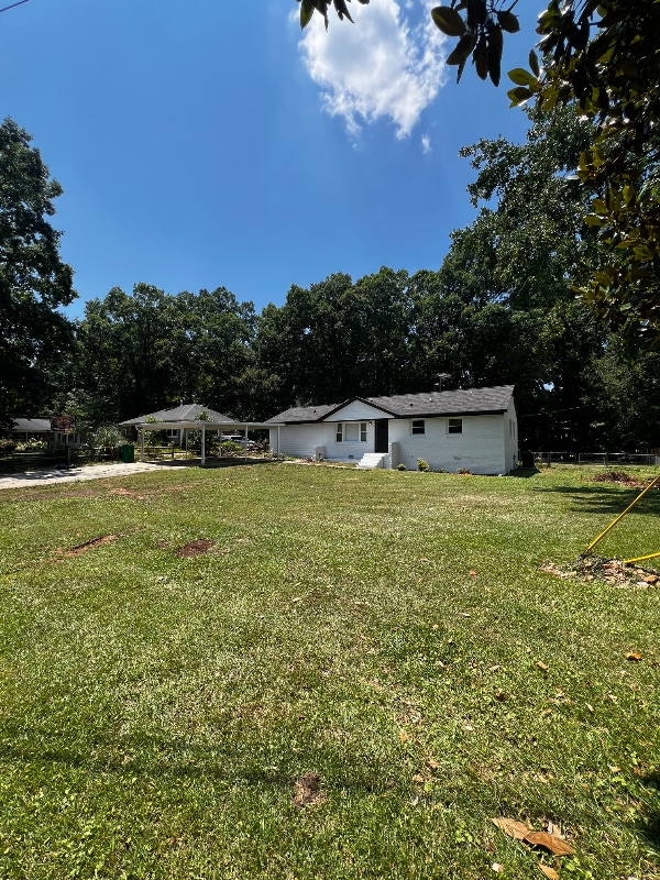 property at 5026 Lochlain Dr