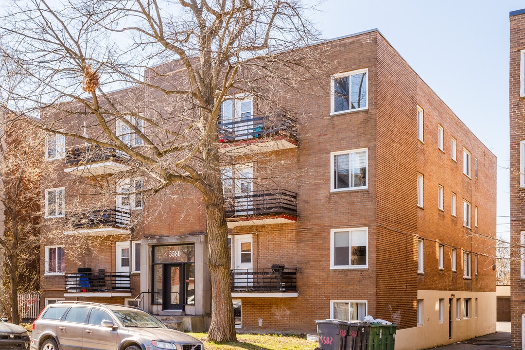 5580 Gatineau Av in Montréal, QC - Building Photo