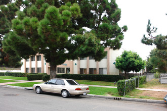 Whispering Pines in Carlsbad, CA - Building Photo - Building Photo