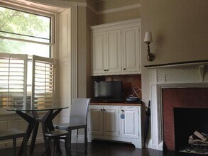 170 Marlborough St, Unit 3 in Boston, MA - Building Photo - Building Photo