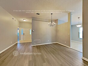 1623 Canopy Oaks Dr in Orange Park, FL - Building Photo - Building Photo