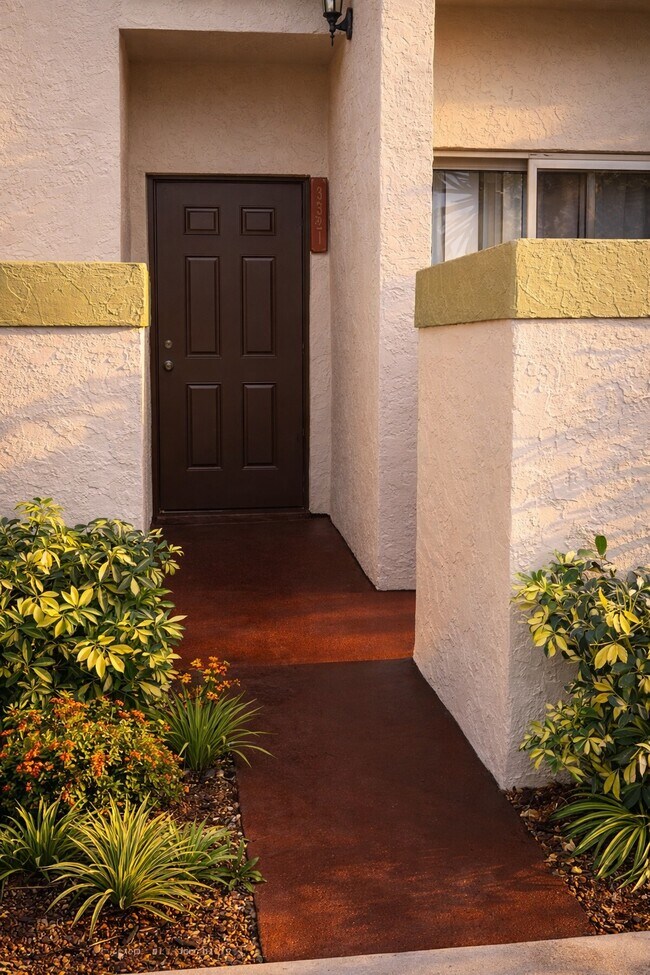 3319 NW 101st Ave in Coral Springs, FL - Building Photo - Building Photo