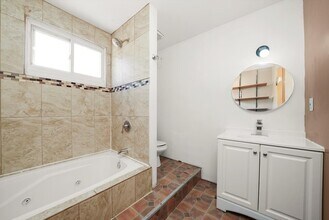 5949 S Kildare Ave in Chicago, IL - Building Photo - Building Photo