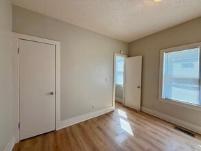 1445 S Hydraulic Ave in Wichita, KS - Building Photo - Building Photo