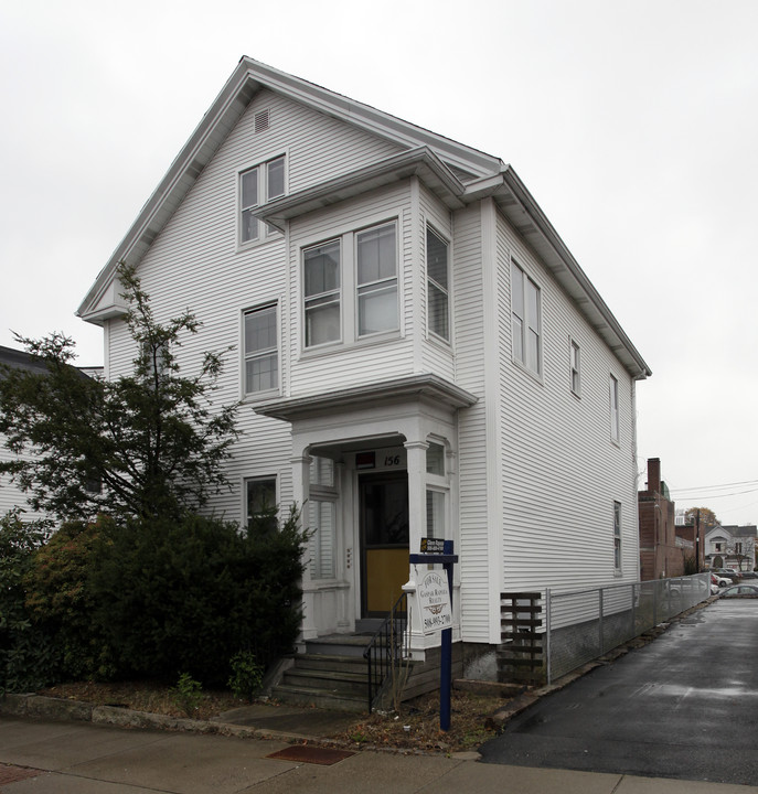 156 William St in New Bedford, MA - Building Photo