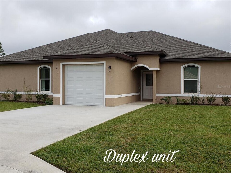 1 Profile Pl in Palm Coast, FL - Building Photo