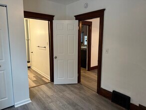 132 N Gorham St in Jackson, MI - Building Photo - Building Photo