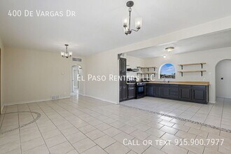 400 De Vargas Dr in El Paso, TX - Building Photo - Building Photo