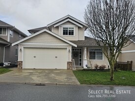 47393 MacSwan Dr in Chilliwack, BC - Building Photo