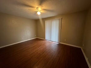 1430 Willow Bend Way-Unit -A in Tallahassee, FL - Building Photo - Building Photo