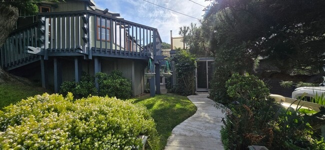 150 Kent Ave in Bodega Bay, CA - Building Photo - Building Photo