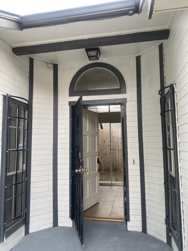 property at 9339 Stonecreek Ln