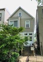 2613 W Cortland St in Chicago, IL - Building Photo