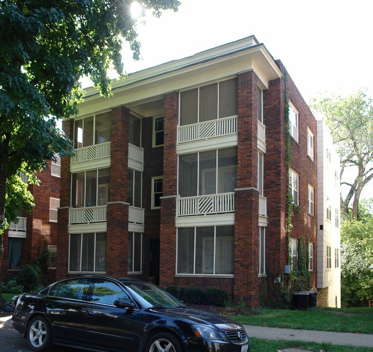 5112-5114 Baltimore Ave in Kansas City, MO - Building Photo