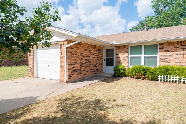 property at 8515 Wakefield Dr