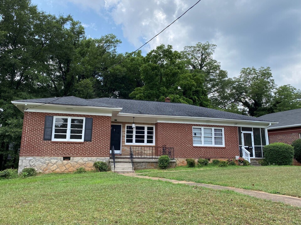 552 Mellview Ave SW in Atlanta, GA - Building Photo