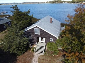 7 Sims Ln in Sag Harbor, NY - Building Photo - Building Photo