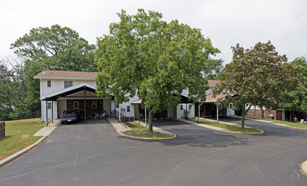 Hamilton Terrace Apartments in Janesville, WI - Foto de edificio