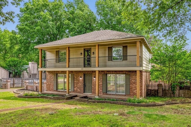 property at 2232 Burfordi Ln