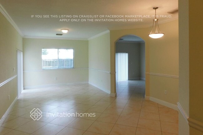 13163 SW 256th St in Homestead, FL - Foto de edificio - Building Photo