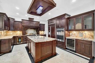 5527 Vintage View Blvd in Lakeland, FL - Building Photo - Building Photo