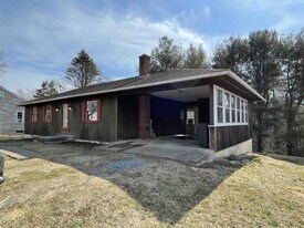 154 Trenton Ave in Shenandoah, VA - Building Photo