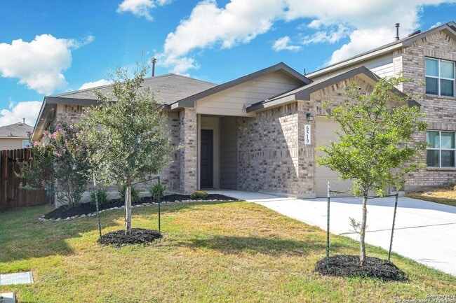 6519 Dynamic Sound in San Antonio, TX - Building Photo - Building Photo