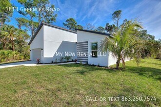 1813 Greenley Rd in North Port, FL - Building Photo - Building Photo