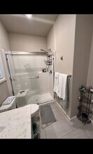 12701 192nd Pl E in Bonney Lake, WA - Foto de edificio - Building Photo