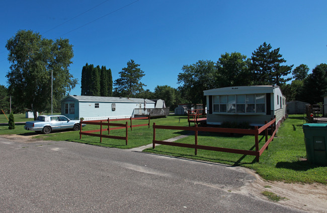 Riverside Mobile Home Park in New Richmond, WI - Building Photo - Building Photo