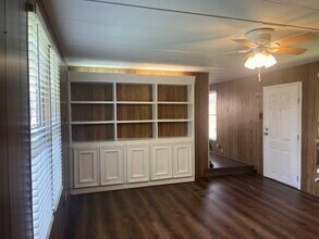 13122 S Lee Shore Dr in Willis, TX - Building Photo - Building Photo