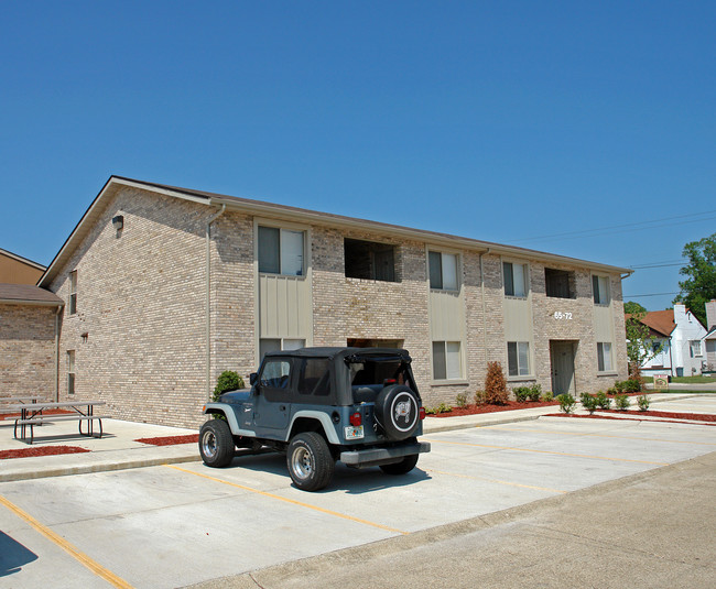 Garden Place in Huntington, WV - Building Photo - Building Photo