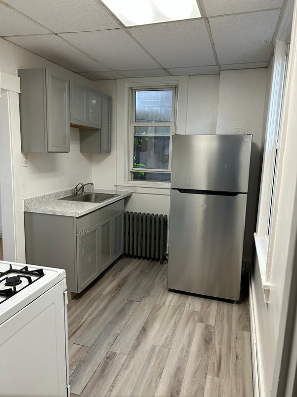 property at 702 Airbrake Ave