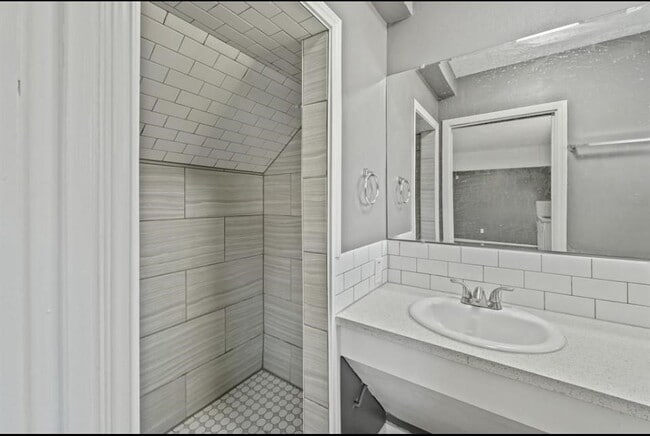 property at 1902 11th St