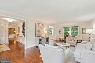 1626 Maydale Dr in Silver Spring, MD - Building Photo - Building Photo
