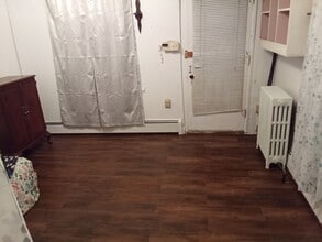 308 3rd St in Mount Carmel, PA - Foto de edificio - Building Photo