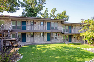 915 West 21st Street Apartments in Austin, TX - Building Photo - Building Photo