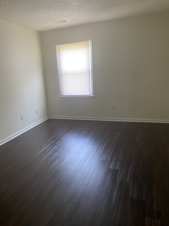 3836 Nansemond Pky in Suffolk, VA - Building Photo