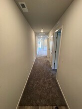 2051 Franklin St in Lebanon, OR - Building Photo - Building Photo