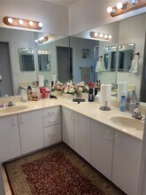 8598 Lychee Dr in Tamarac, FL - Building Photo - Building Photo