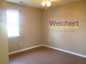 107 N 5th St in Marmaduke, AR - Building Photo - Building Photo