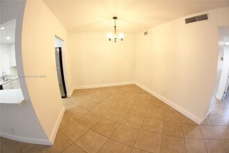 2050 NW 81st Ave in Pembroke Pines, FL - Building Photo - Building Photo