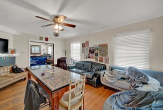 807 Foster St in Evanston, IL - Building Photo - Building Photo