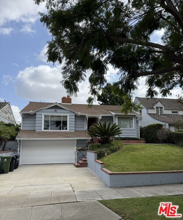 10470 Lorenzo Pl in Los Angeles, CA - Building Photo
