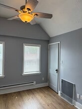 210 1/2 Belden St, Unit BBC Rentals in Michigan City, IN - Building Photo - Building Photo