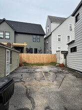 1909 Coltman Rd, Unit 1 in Cleveland, OH - Foto de edificio - Building Photo